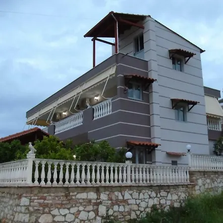 Vila Kazazi Borsh